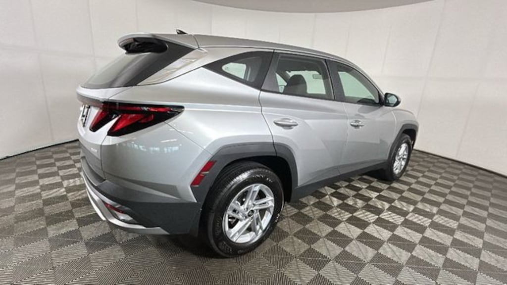 Used 2026 Hyundai Tucson SE SUV