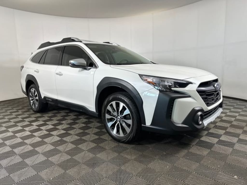 Used 2025 Subaru Outback Touring XT SUV