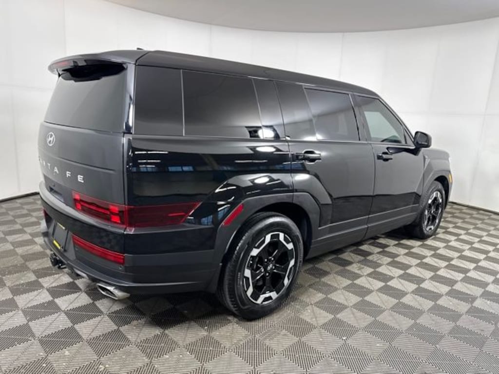 Used 2024 Hyundai Santa Fe SE SUV