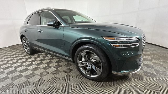 Used 2024 GENESIS GV70 Advanced with VIN 5NMMCET16RH002682 for sale in Akron, OH