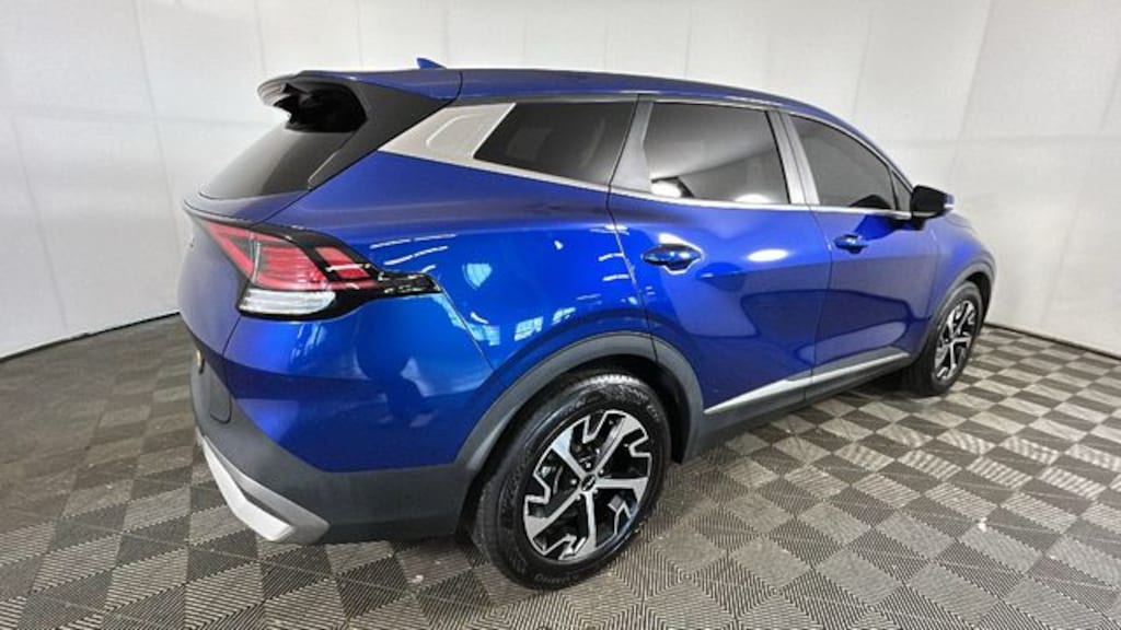 Used 2023 Kia Sportage EX SUV