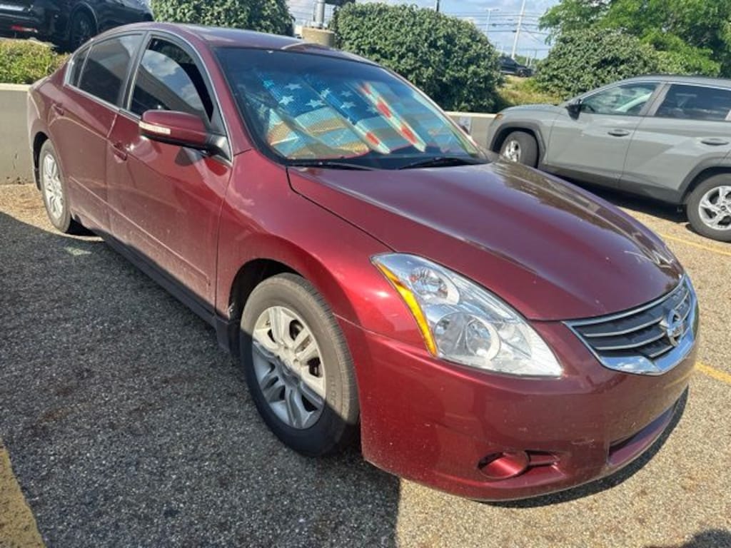 Used 2011 Nissan Altima 2.5 SL Sedan