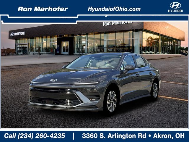2026 Hyundai Sonata Blue's photo