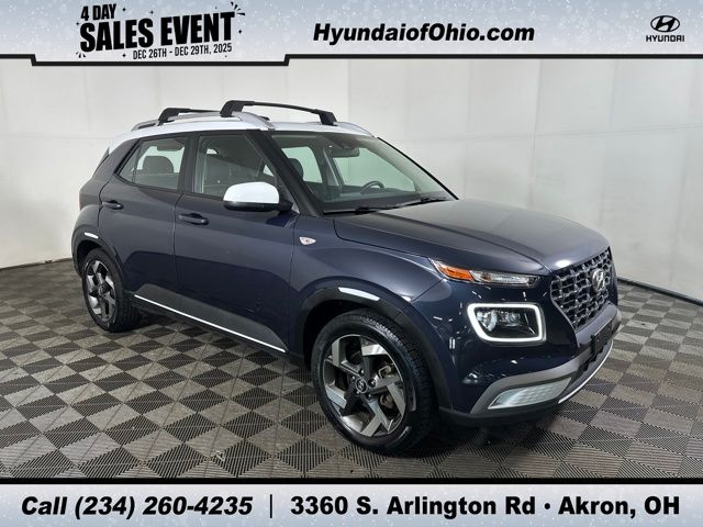 2021 Hyundai Venue Denim's photo