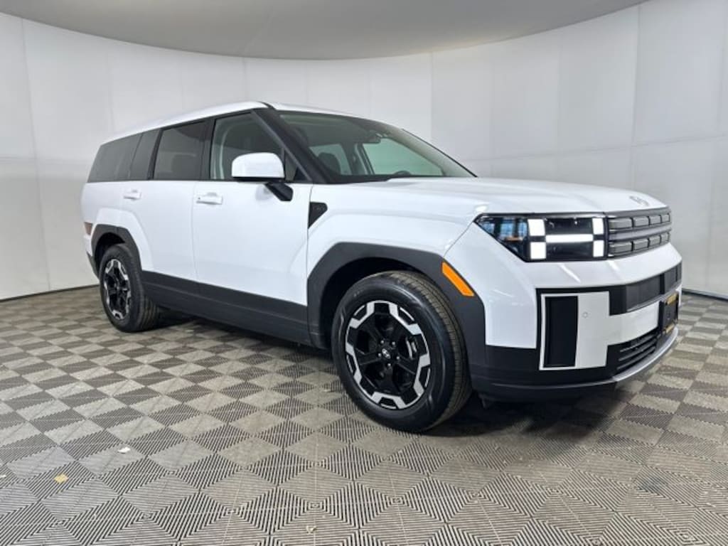 Used 2024 Hyundai Santa Fe SE SUV