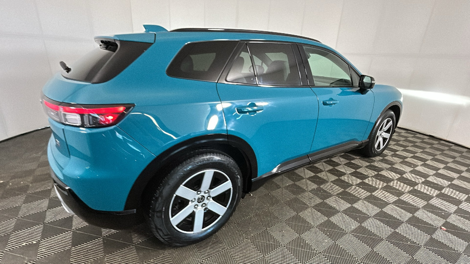 Used 2024 Honda Prologue Touring with VIN 3GPKHWRM0RS523274 for sale in Akron, OH