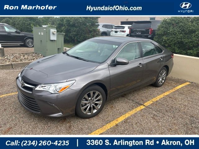 2016 Toyota Camry XLE FWD photo