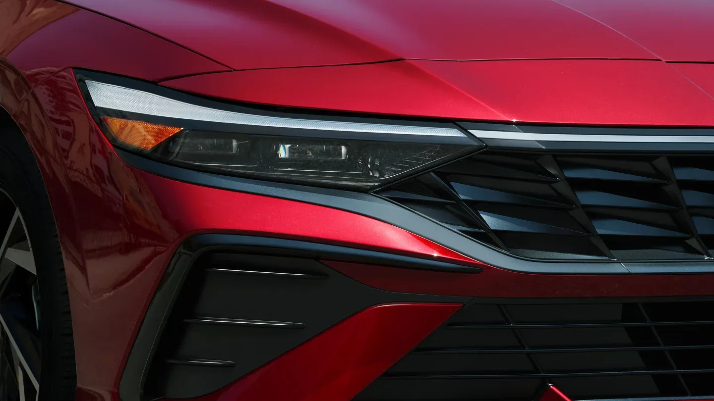 2025 Hyundai Elantra's bold front grille and LED headlights.
