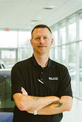Staff member John Neely from ID_4b5502d1c8d9