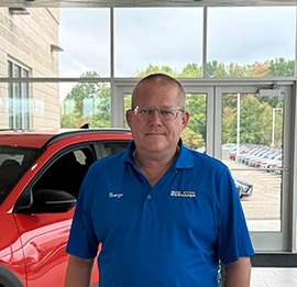 Staff member George Toth from ID_84ac6fd6a74b