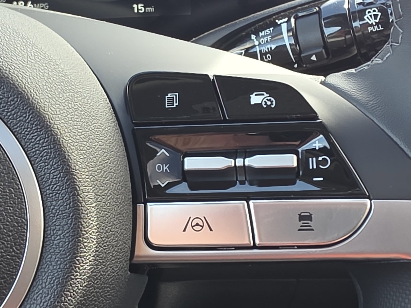 2026 Hyundai Elantra Limited - Photo 30