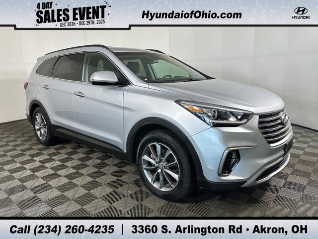 2019 Hyundai Santa Fe SE's photo