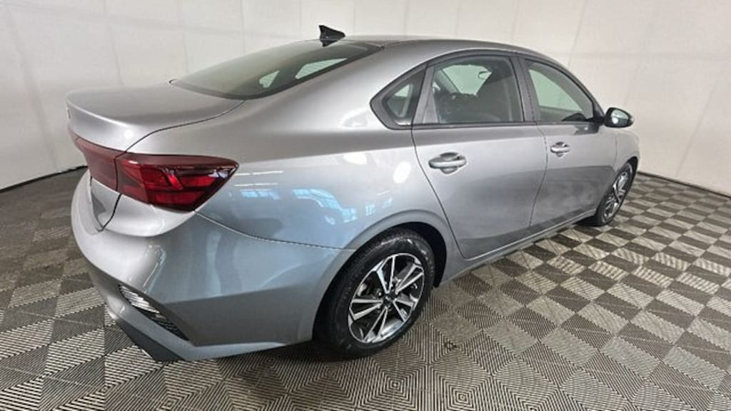 Used 2024 Kia Forte LXS Sedan