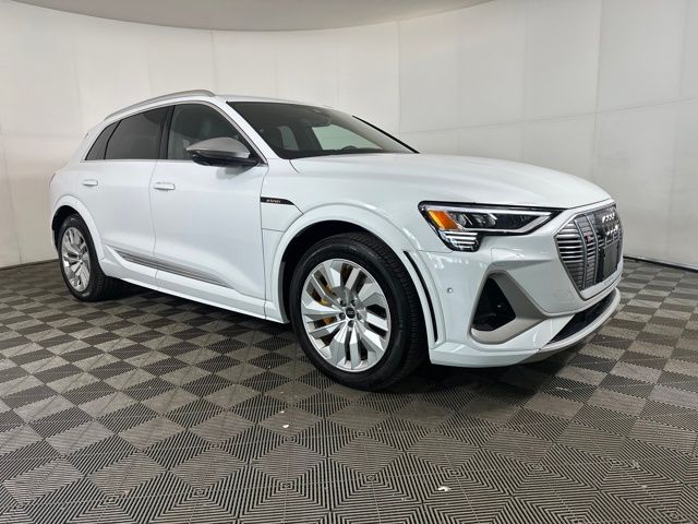 Used 2022 Audi e-tron S Prestige with VIN WA1VCBGE6NB040812 for sale in Akron, OH