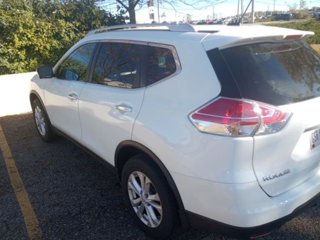 Used 2016 Nissan Rogue SV SUV