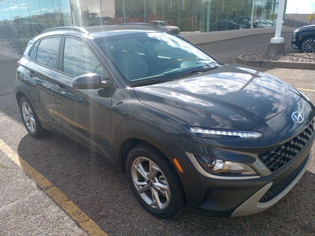 2023 Hyundai Kona SEL photo 2