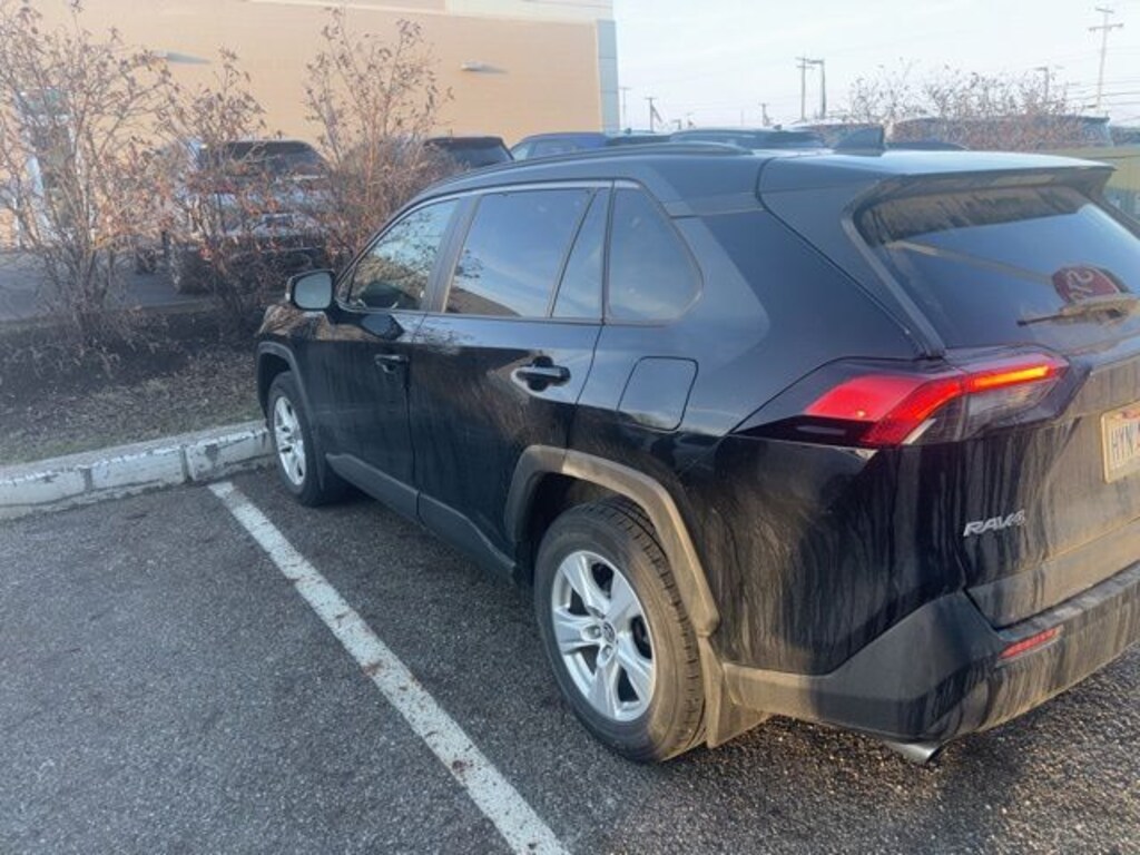 Used 2020 Toyota RAV4 XLE SUV