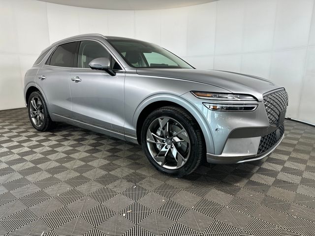 Used 2023 GENESIS GV70 Advanced with VIN 5NMMCET11PH000688 for sale in Akron, OH