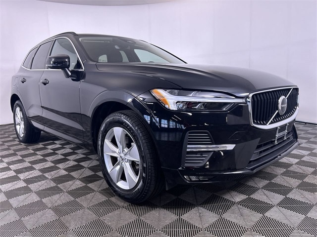 Used 2022 Volvo XC60 Momentum with VIN YV4L12RK8N1087767 for sale in Akron, OH