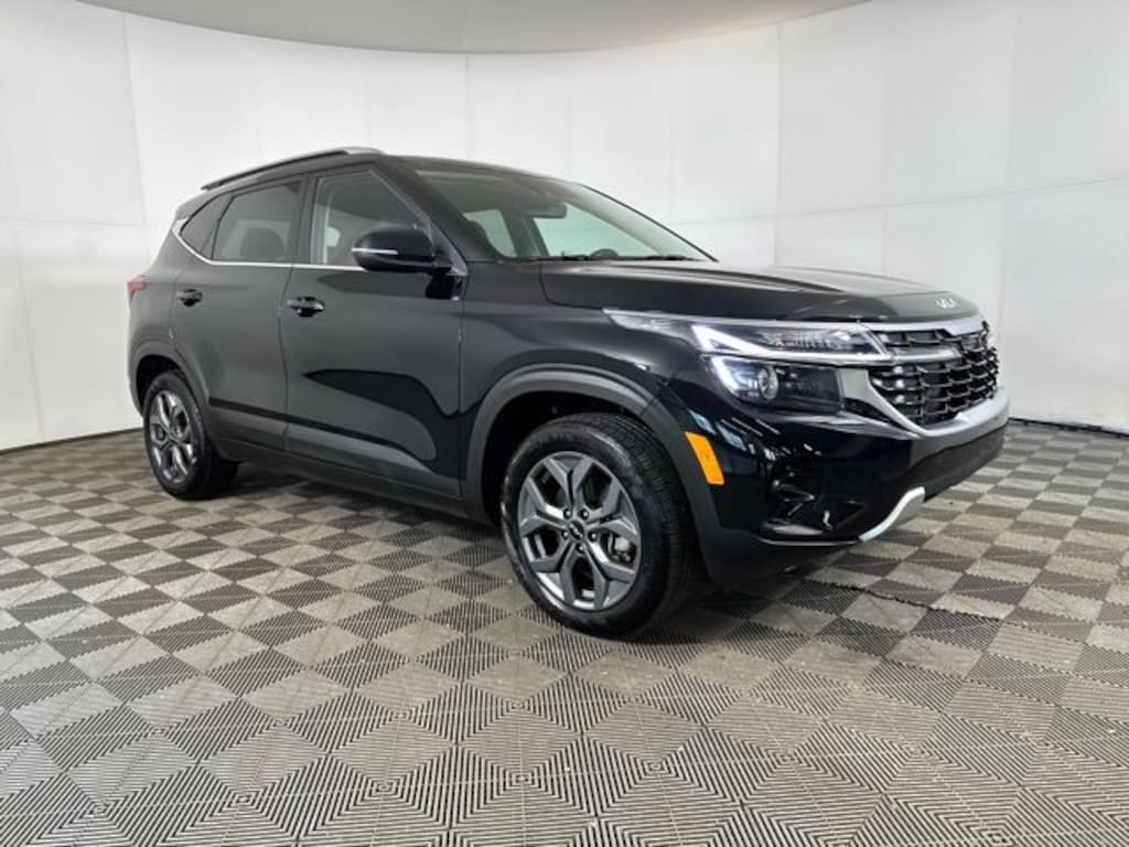 Used 2024 Kia Seltos S SUV
