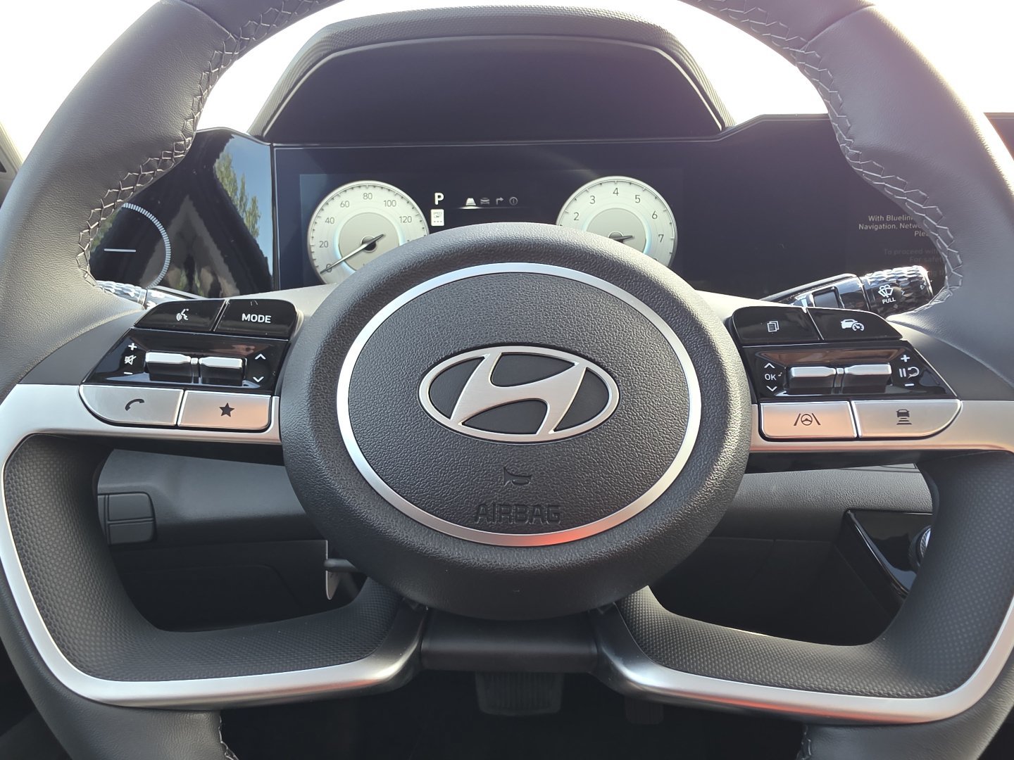 2026 Hyundai Elantra Limited - Photo 28