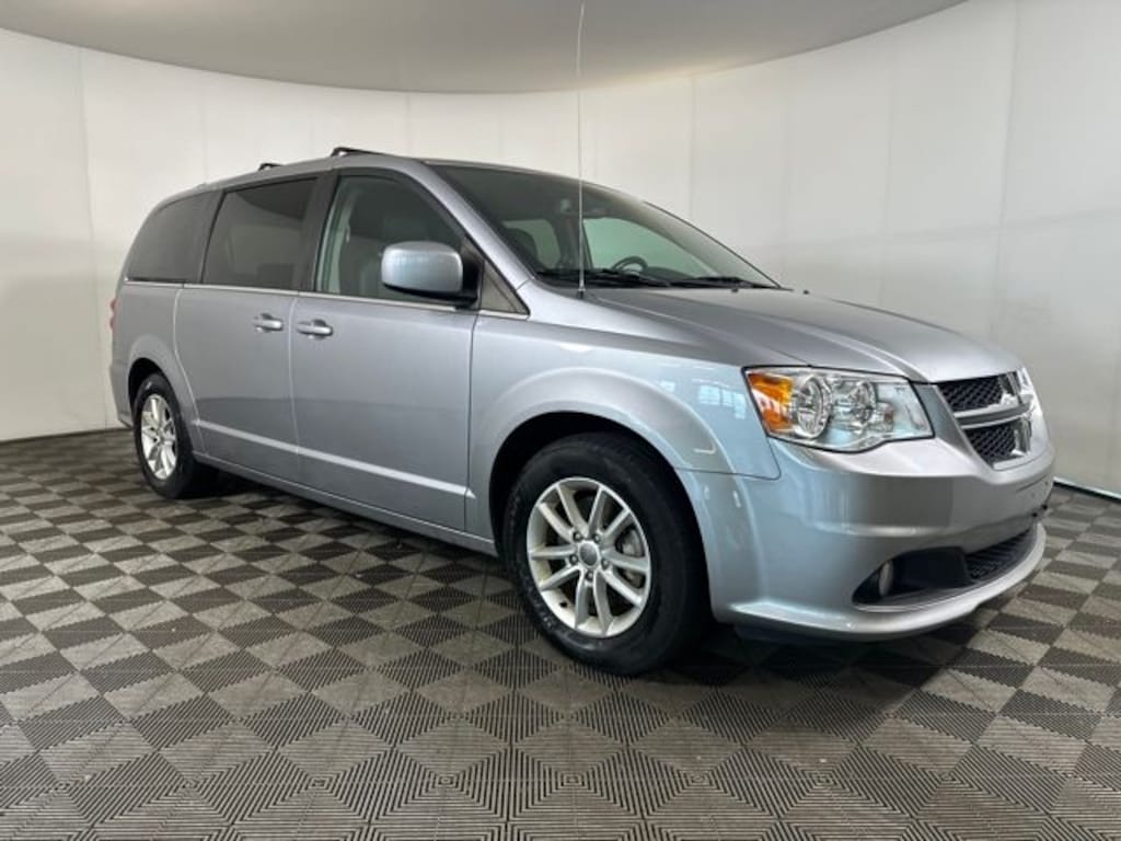 Used 2019 Dodge Grand Caravan SXT Minivan/Van