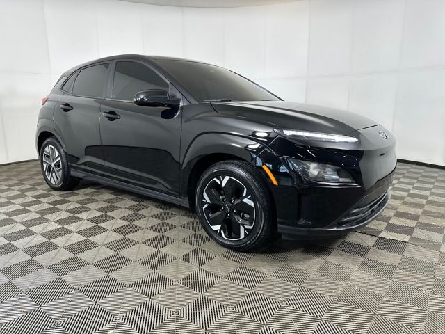 Used 2023 Hyundai Kona EV SEL with VIN KM8K33AG4PU183205 for sale in Akron, OH