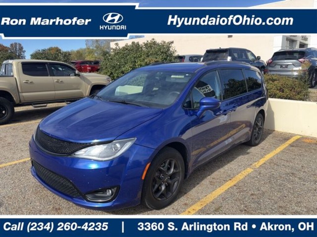 Used 2019 Chrysler Pacifica Touring L Minivan/Van