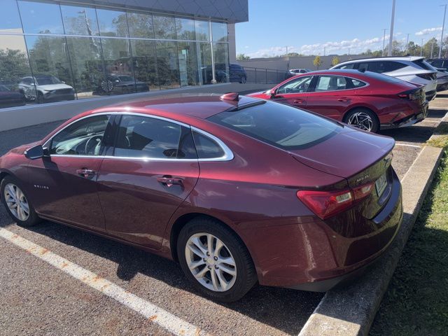 2016 Chevrolet Malibu 1LT photo 2