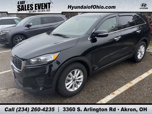 2019 Kia Sorento LX's photo