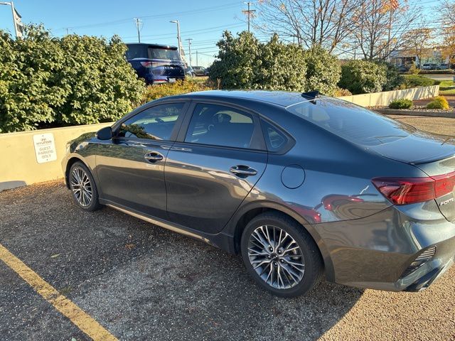 2023 Kia Forte GT-Line photo 2