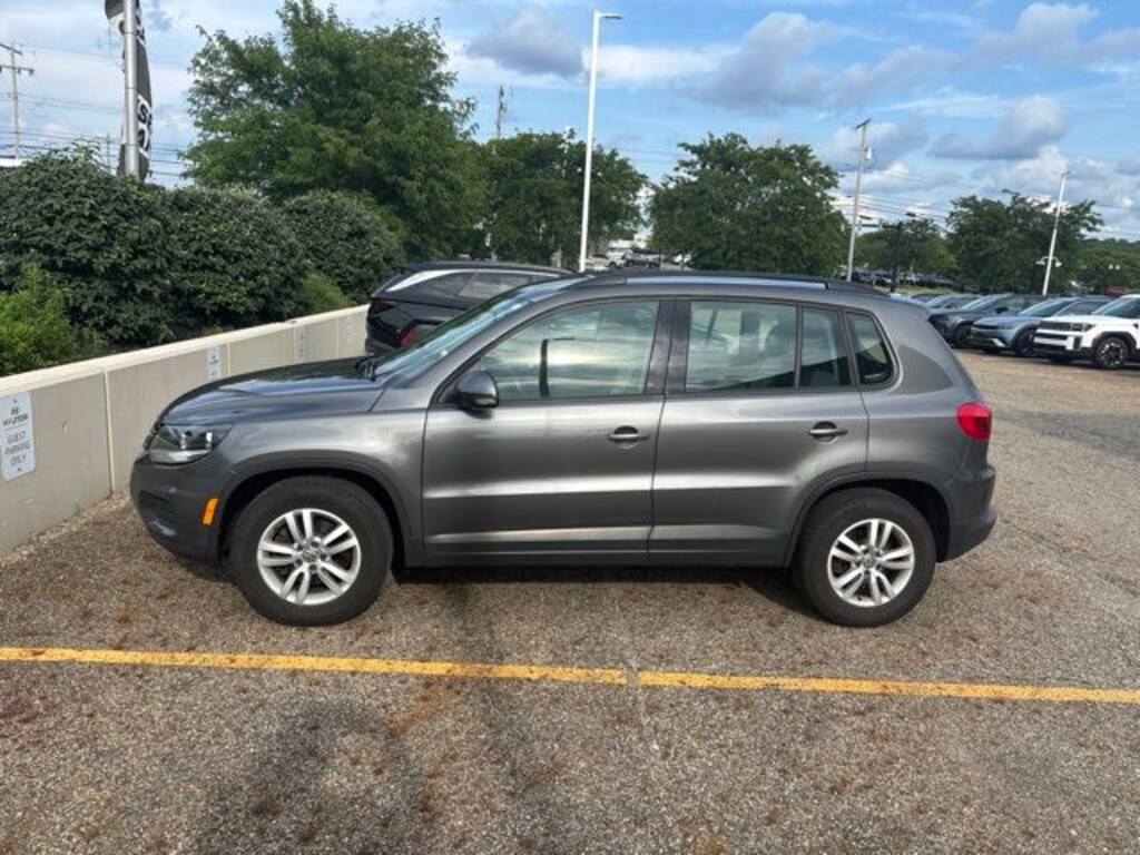 Used 2016 Volkswagen Tiguan S SUV