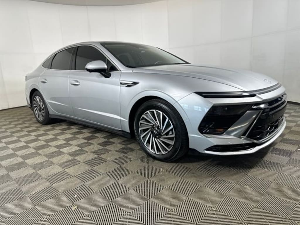 Used 2024 Hyundai Sonata Hybrid Limited Sedan