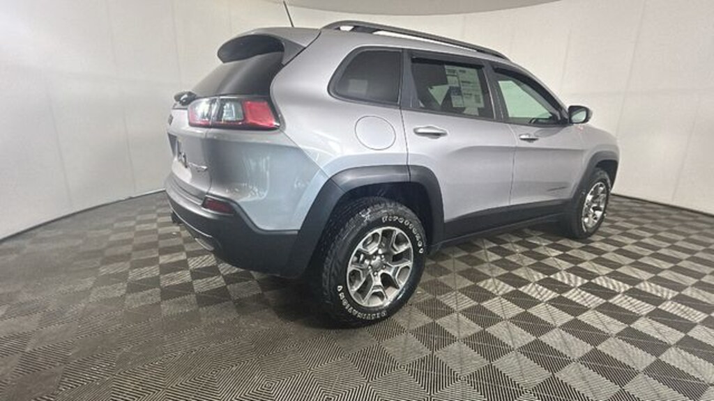 Used 2020 Jeep Cherokee Trailhawk SUV