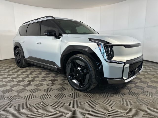 Used 2024 Kia Ev9 GT-Line with VIN KNDAEFS52R6029866 for sale in Cuyahoga Falls, OH