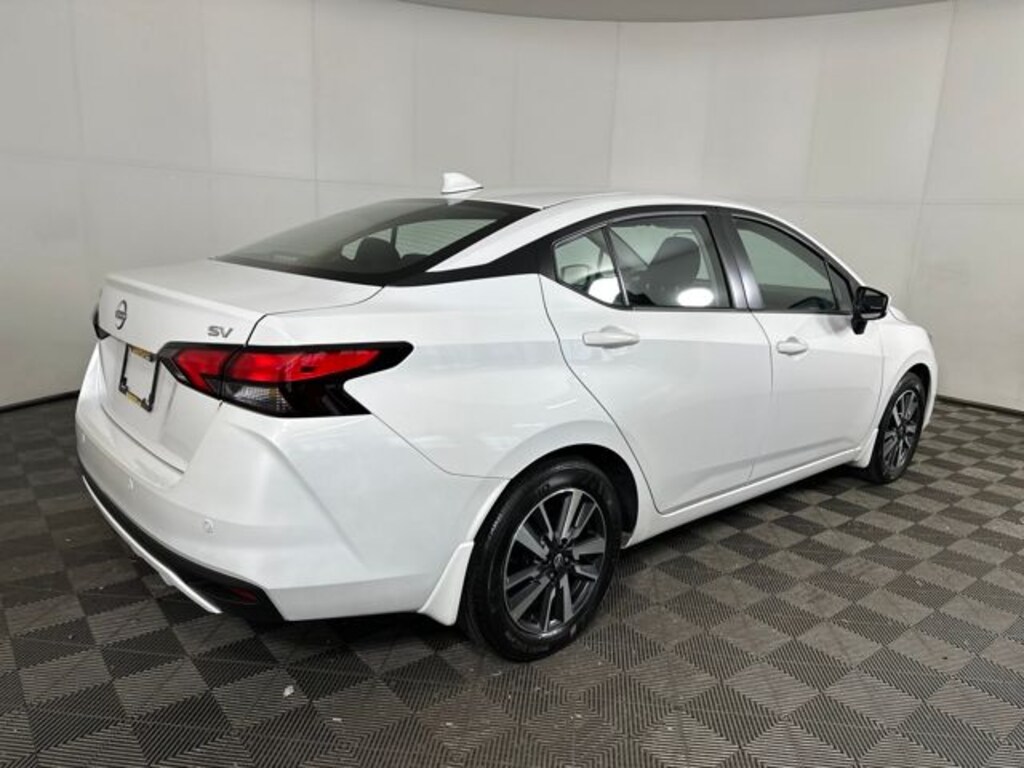 Used 2024 Nissan Versa 1.6 SV Sedan