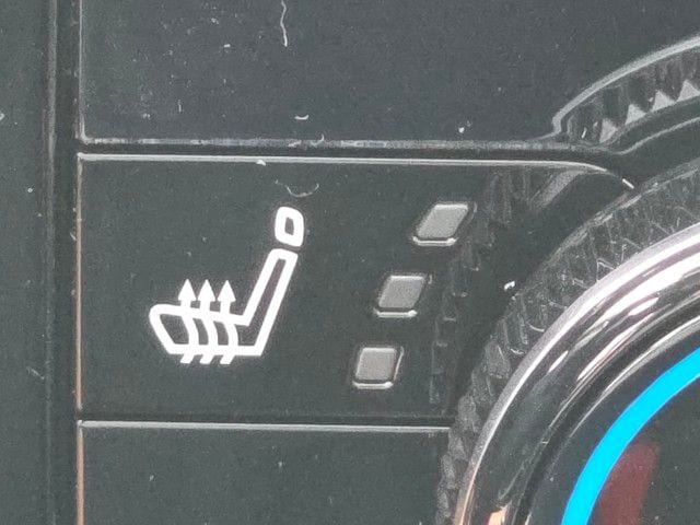 2025 Nissan Rogue SL - Photo 16