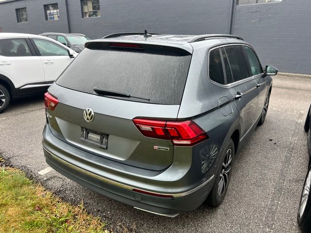 2021 Volkswagen Tiguan SE photo 3