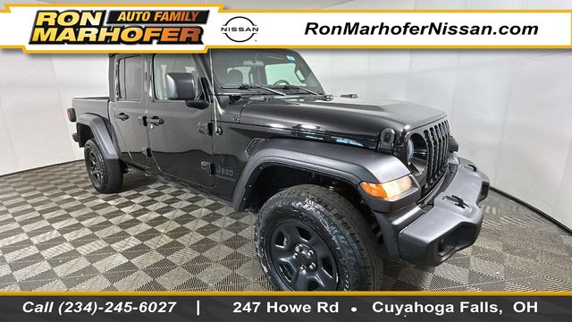 2022 Jeep Gladiator Sport's photo