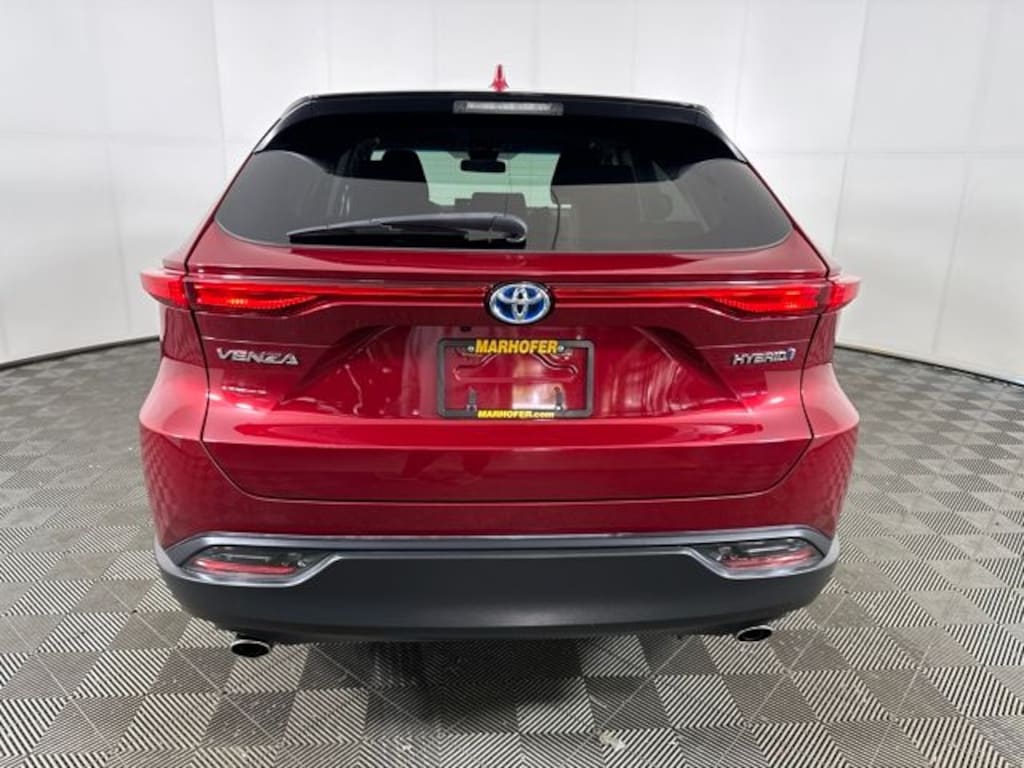 Used 2021 Toyota Venza LE SUV