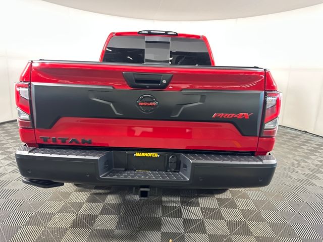 2021 Nissan Titan PRO-4X photo 4