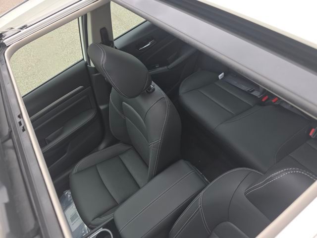 2025 Nissan Altima 2.5 SL photo 4