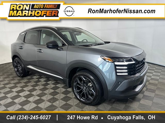 2025 Nissan Kicks SR AWD's photo