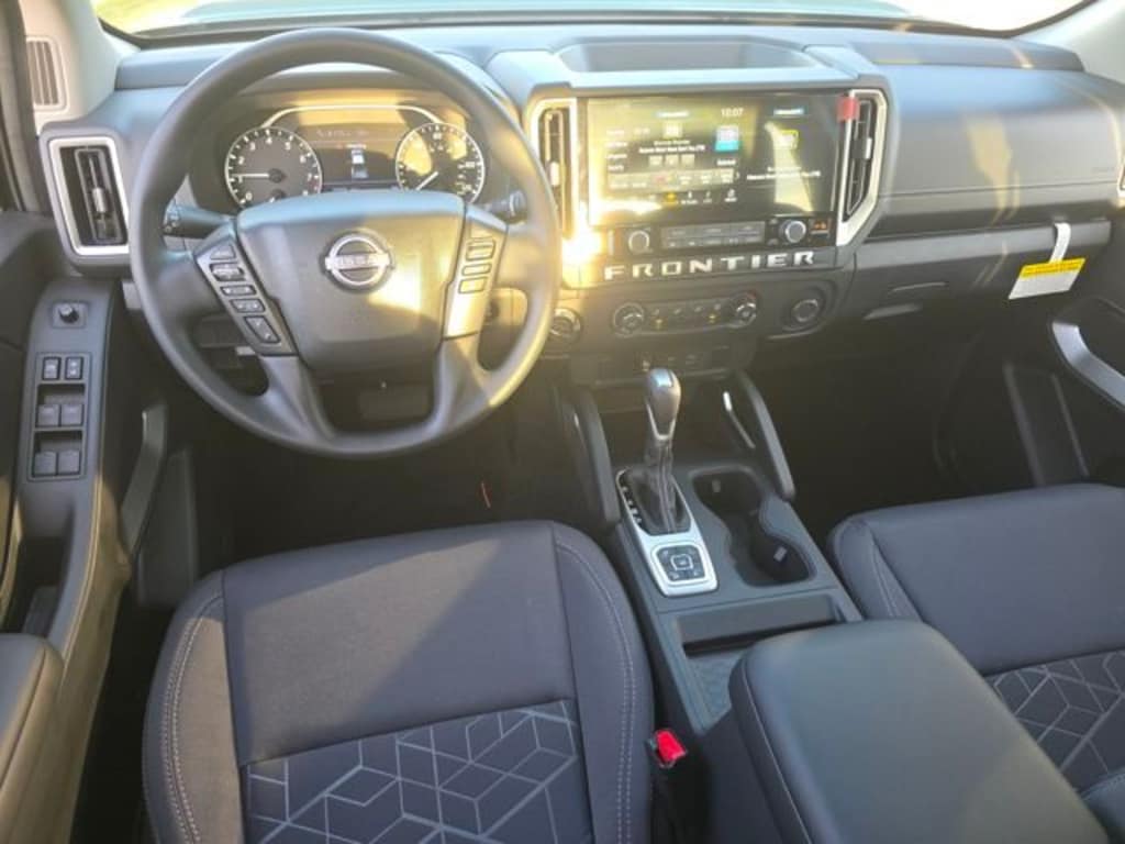 New 2026 Nissan Frontier SV Truck Crew Cab