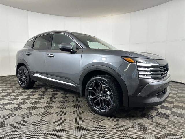 2025 Nissan Kicks SR photo 2