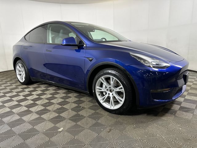 Used 2021 Tesla Model Y Long Range with VIN 5YJYGDEE9MF060747 for sale in Cuyahoga Falls, OH
