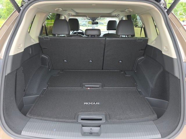 2025 Nissan Rogue SL - Photo 24