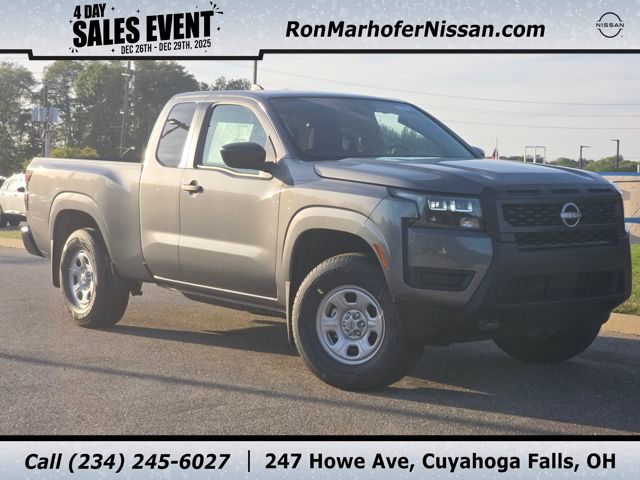 2026 Nissan Frontier S's photo