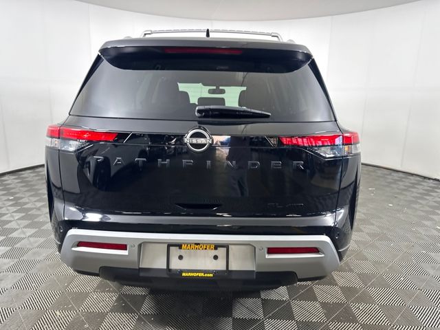 2022 Nissan Pathfinder SL photo 4