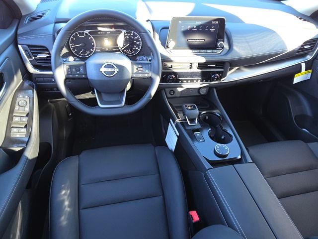 2026 Nissan Rogue SV photo 3